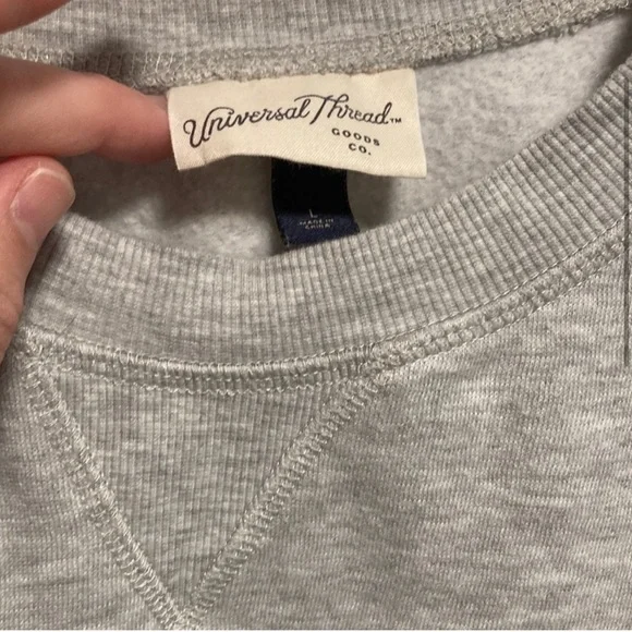 Universal Thread Sweatshirt - Picture 6 of 10